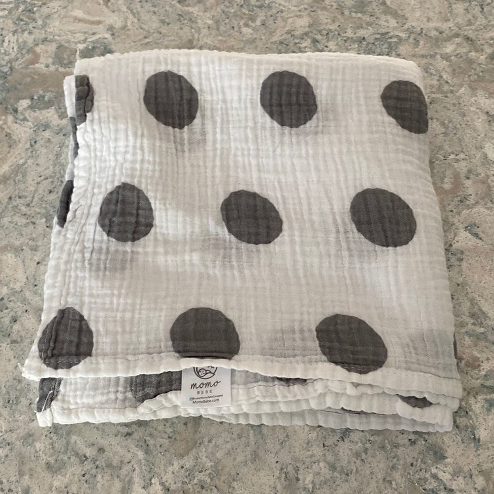 Momo Bebe  Muslin Wrap